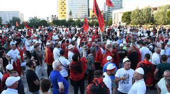 Arnavutluk'ta Turizm Projesi Protestoları 22 Gündür Sürmekte