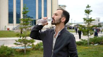 Bayburtlu genç AYT'ye yine okunmuş suyla geldi: 'Kerameti sadece suya bağlamamak lazım'