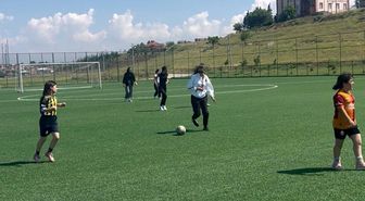 Beylikova Gençlik ve Spor İlçe Müdürlüğü tarafından ücretsiz kız futbol kursu açıldı