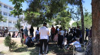 Diyarbakır'da YKS heyecanı: AYT sınavı başladı