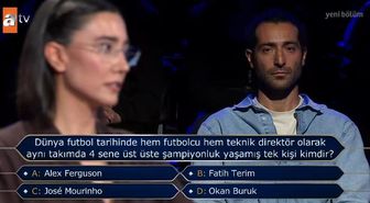 Dünya futbol tarihinde hem futbolcu hem teknik direktör olarak aynı takımda 4 sene üst üste şampiyonluk yaşamış tek kişi kimdir?