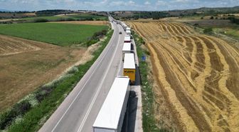 Hamzabeyli Sınır Kapısı'nda 20 kilometre TIR kuyruğu