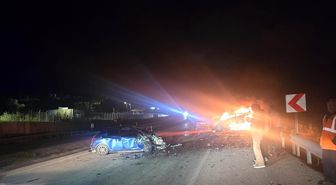 Kaza yapan otomobil alev aldı: 1 ölü, 5 yaralı