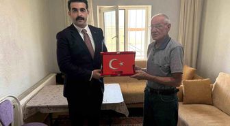 Tomarza’da şehit babalarına Babalar Günü ziyareti