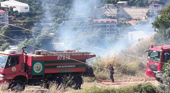 Alanya'da zirai alanda çıkan yangın söndürüldü
