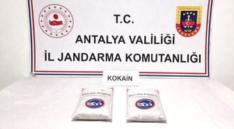 Antalya'da 1 kilo 375 gram kokain ele geçirildi