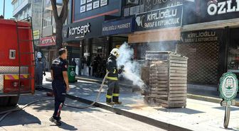 Antalya'da elektrik trafosunda çıkan yangın kokuttu