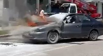 Erzurum'da Otomobilin Motor Bölümünde Yangın Çıktı