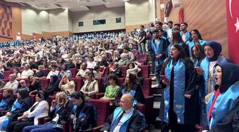 KAYÜ'de 'sadakat yeminli' mezuniyet