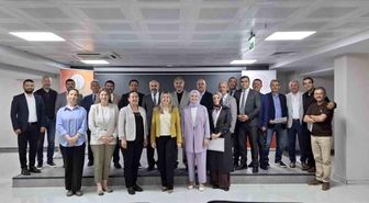 Kütahya'da Eğitim Kurumları Yönetici Yetiştirme Programı tamamlandı