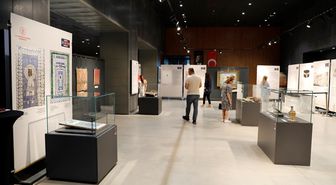 Samsun'da 'Osmanlı'nın Mukaddes Emanetleri' sergisi ilgi görüyor