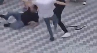 Sokağa taşan ıstakalı, kemerli kavga kamerada