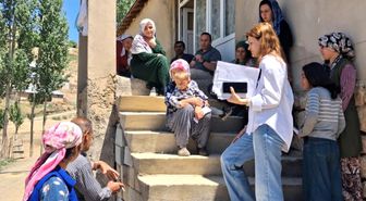 Yüksekova'da çiftçilere yönelik sağlık taraması ve brusella eğitimi verildi