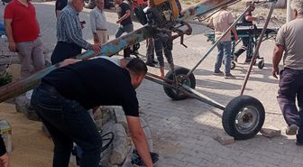 Adıyaman'da ayağı helezon makinesine sıkışan kişi yaralandı