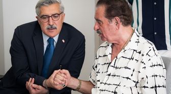 Yayman, Tatlıses'i hastanede ziyaret etti