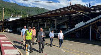 Artvin Ticaret Borsası'ndan çay fabrikasına ziyaret
