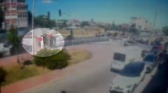 Büyükçekmece'de itfaiye aracı devrildi; yol trafiğe kapatıldı-1 / Havadan görüntüler