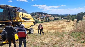 Gediz'de biçerdöverle hasat kontrolü