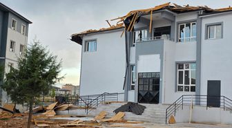 Hatay'da fırtına yaşamı olumsuz etkiledi