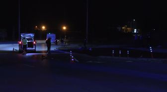 Kaldırıma çarpan motosiklet metrelerce savruldu: 1 ölü