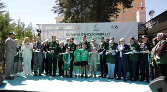 Kütahya Yeşilay Gençlik Merkezi ve Kafe1920 hizmete açıldı
