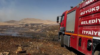 Mardin'de çıkan anız yangınına müdahale ediliyor