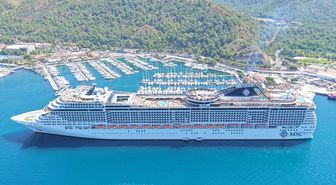 Marmaris'e 'MSC Divina' kruvaziyeri 4 bin 121 turist getirdi