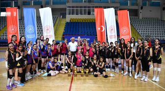Mini Kızlar Voleybol Müsabakaları sona erdi