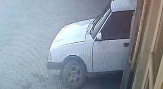 Tamir etmek istediği otomobilin altında kaldı