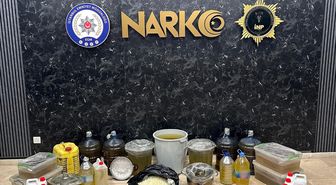 Beşiktaş'ta yaklaşık 250 kilogram uyuşturucu ele geçirildi