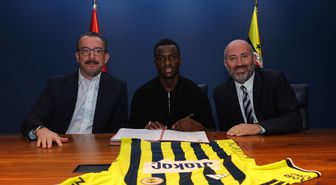 Fenerbahçe, genç yıldız Amara Diouf ile 5 yıllık sözleşme imzaladı