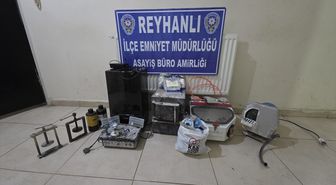 Hatay'da kaçak diş laboratuvarına düzenlenen operasyonda 2 zanlı yakalandı