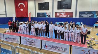 Kırklareli'nde Minikler ve Yıldızlar Tekvando İl Şampiyonası Heyecanı
