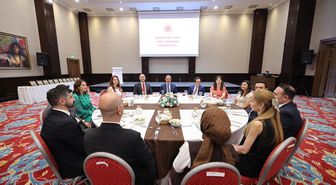 Mardin Adliyesi'nde görev yeri değişen hakim ve savcılar için veda programı düzenlendi