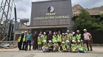 Öğretmen ve öğrenciler Keban Barajı'nı gezdi