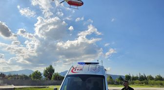 Prematüre ikizlerden biri helikopter ambulansla Niğde'ye sevk edildi