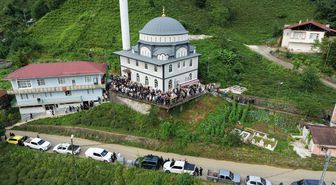 Rize'de kaza sonucu hayatını kaybeden genç kız toprağa verildi