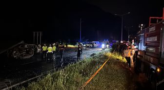 Rize'de trafik kazasında 3 kişi öldü, 5 kişi yaralandı