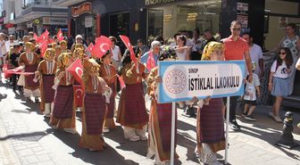 Sinop'ta öğrenciler Halk Oyunları Şenliği'nde hünerlerini sergiledi