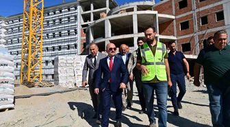 Söke'de KYK Erkek Öğrenci Yurdunda çalışmalar hız kesmeden sürüyor