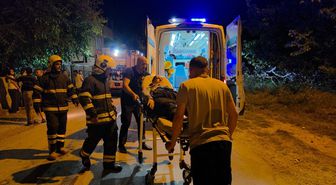 Adana'da evde çıkan yangında bir kişi dumandan etkilendi