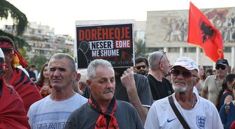 Arnavutluk'ta Trump'a bağlı turizm projesi protestoları 26. günde