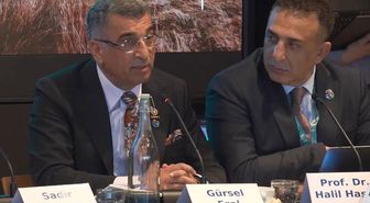 CHP Milletvekili Gürsel Erol'dan Londra’da AK Parti hükümetine övgü dolu sözler: Her ülkenin harcı değil