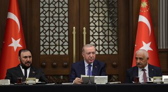 Erdoğan: Alevi canlarımızı asla ihmal etmedik, herkese Yunusça nazar kıldık