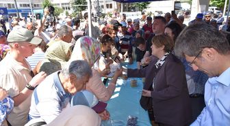 Giresun'da aşure ikramı ve altyapı çalışması