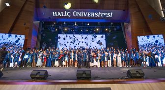 Haliç Üniversitesi'nde mezuniyet töreni düzenlendi