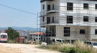 İnegöl'de İnşaatta Çalışan Sıva Ustası Ağır Yaralandı