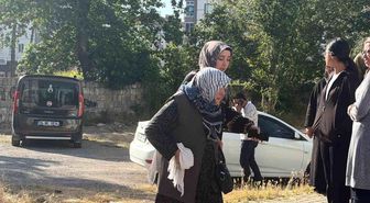 Kayseri'de 12 katlı binanın görevli dairesinde yangın