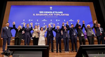 Keşan Belediye Başkanı AK Parti'ye katıldı