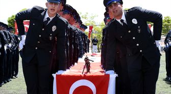 Kırıkkale'de eğitimlerini tamamlayan 404 polis adayı törenle mezun oldu